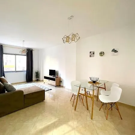 Cockatoo Apartment